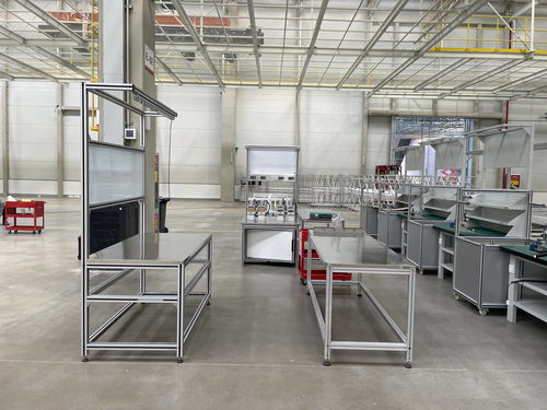 体育场地铺装专用装配工作台产品特点及相应配置介绍